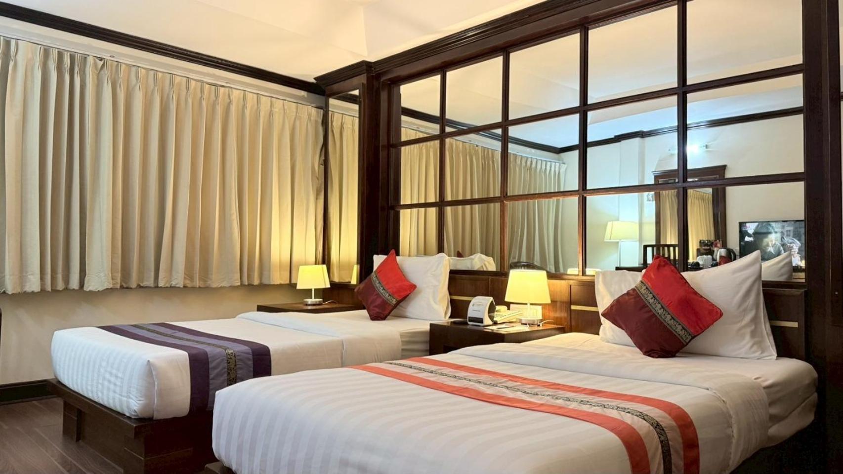 Grand Business Inn Bangkok Eksteriør billede