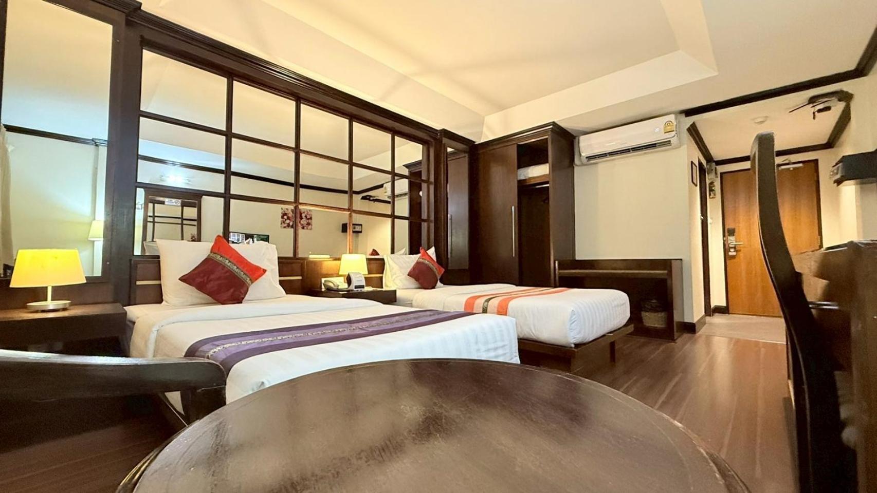 Grand Business Inn Bangkok Eksteriør billede
