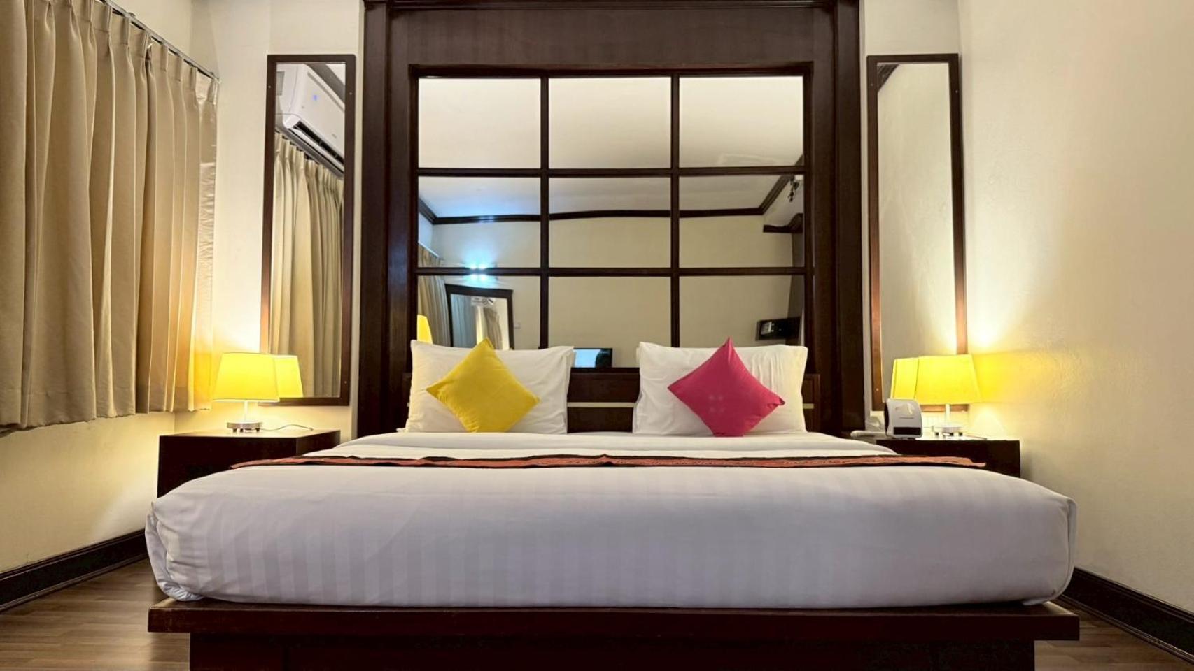 Grand Business Inn Bangkok Eksteriør billede