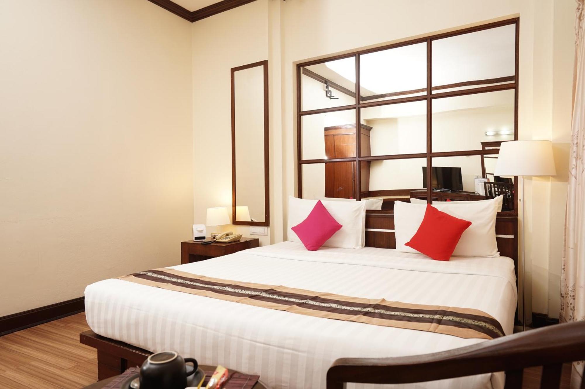 Grand Business Inn Bangkok Eksteriør billede