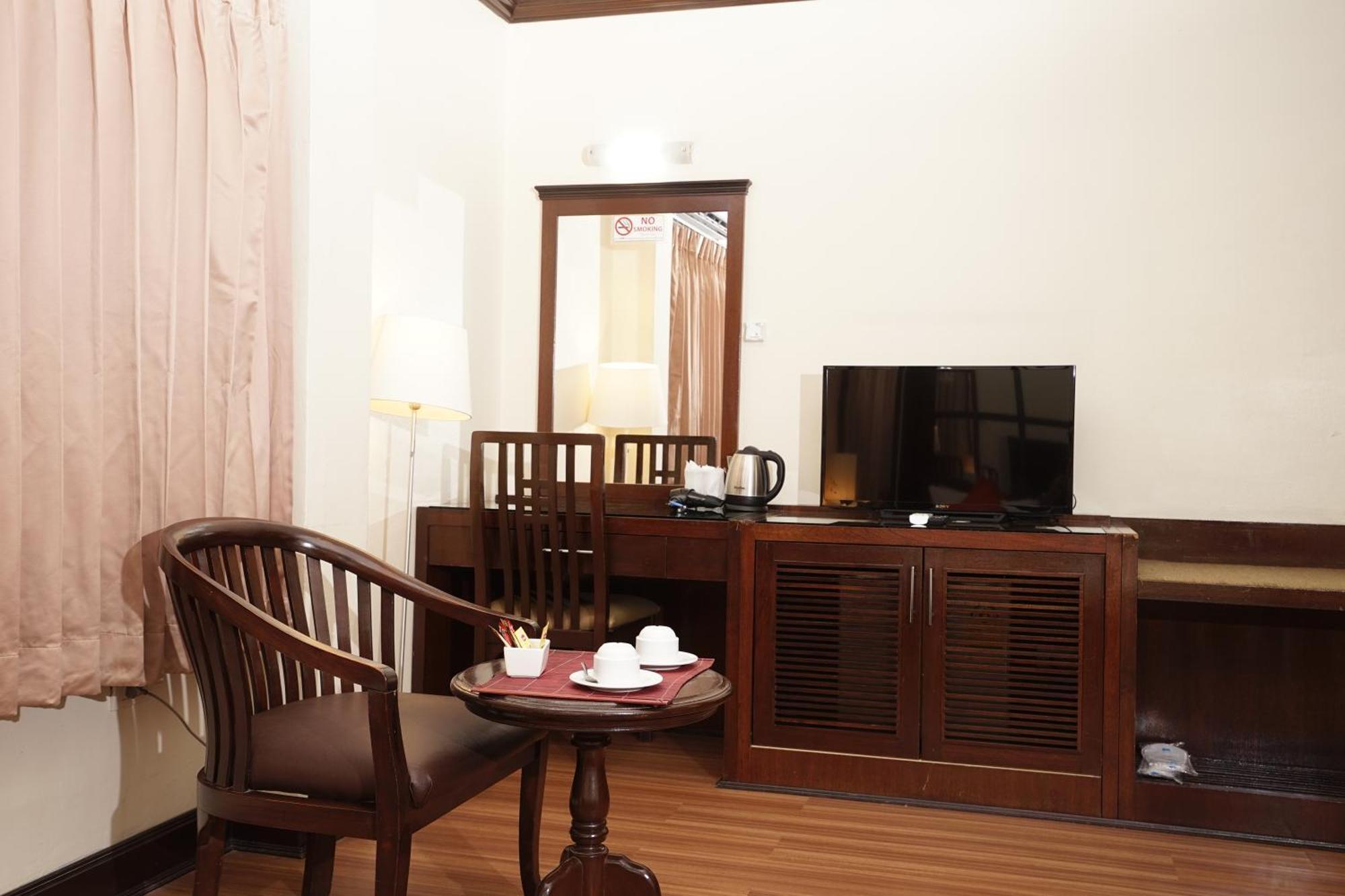 Grand Business Inn Bangkok Eksteriør billede